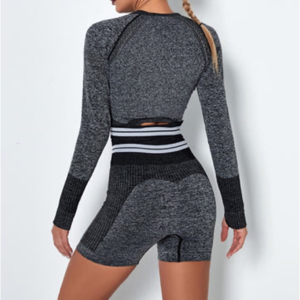 Amelia activewear IMPERIA SEAMLESS ACTIVE SHORTS SPACE BLACK S